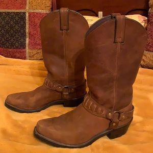 Gorgeous men’s SAGE leather boots size 8 1/2. Like new condition.  Made in USA.